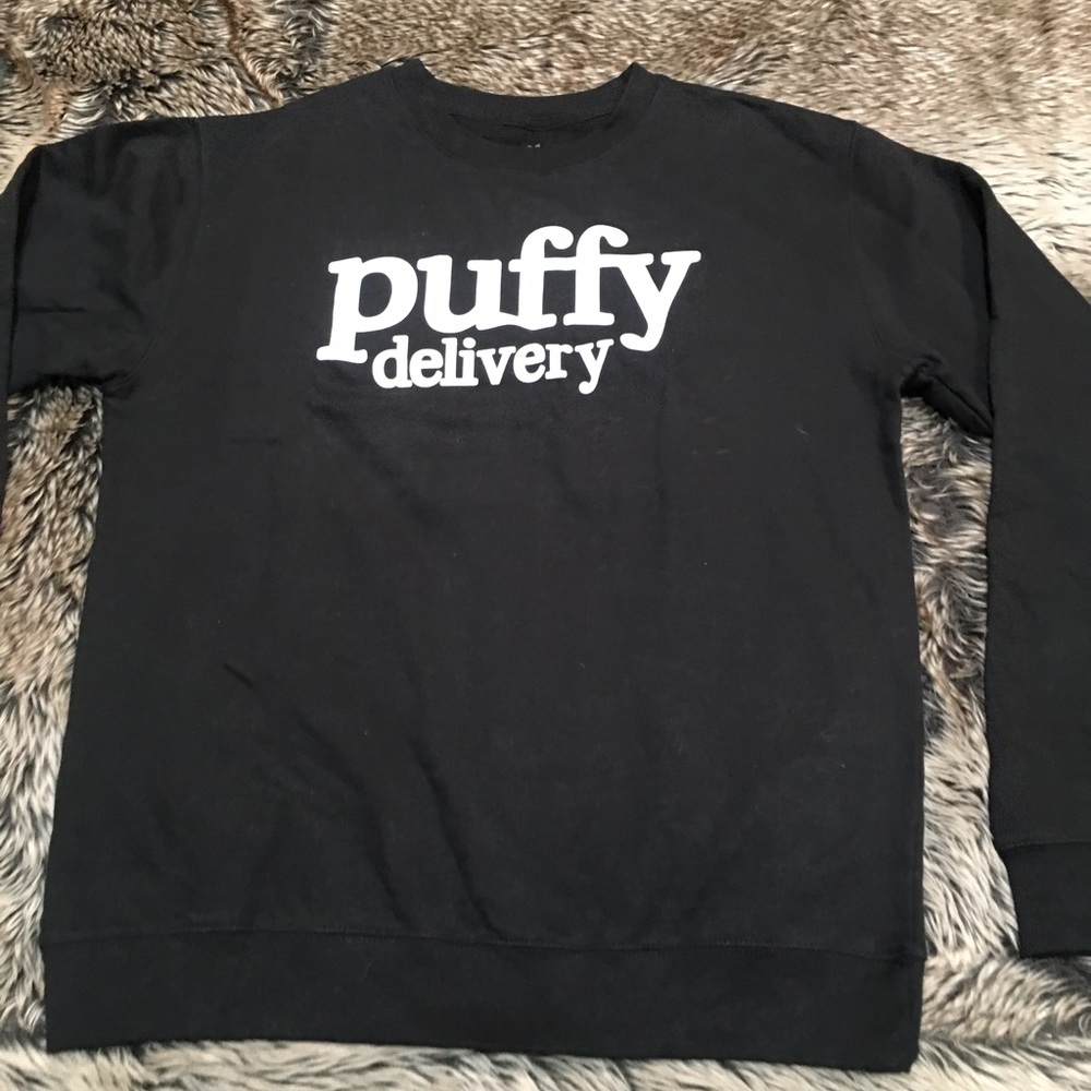 Puffy delivery Black Sweatshirt Size M NWOT